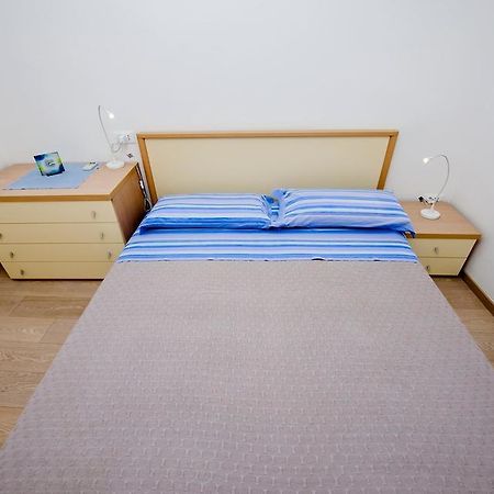 Apartment Al Porto Rovinj Exterior photo