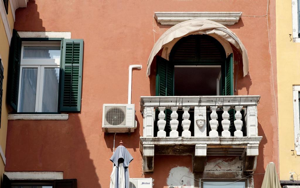 Apartment Al Porto Rovinj Exterior photo